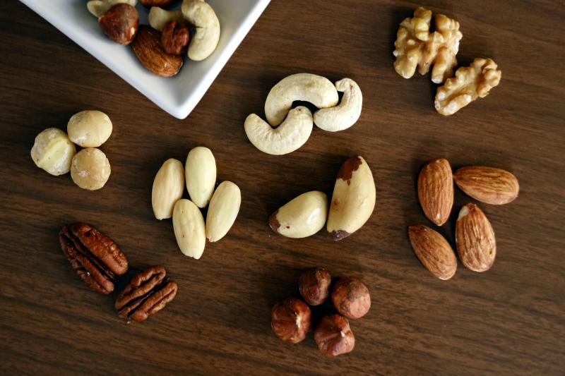 Противопоказания к приему орехов при похудении